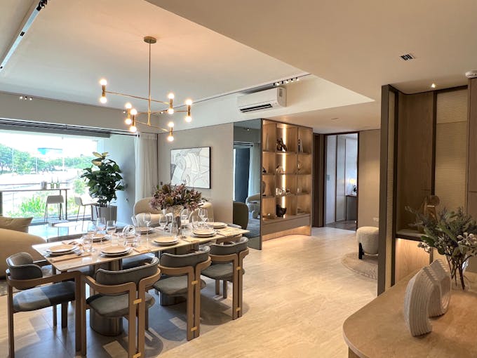 the reserve residences 4 bedroom horizon collection dining area