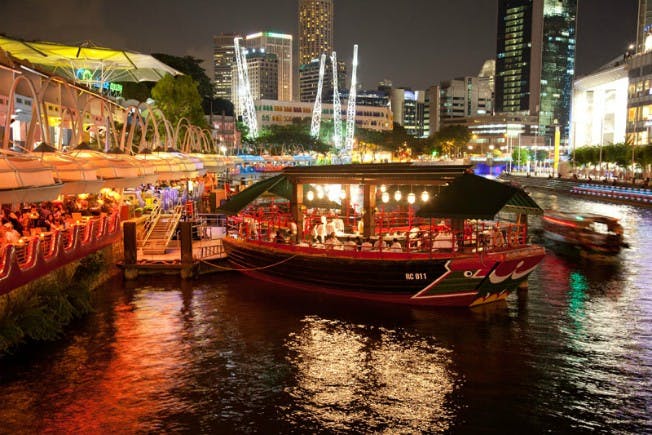 Tongkang Riverboat Dining
