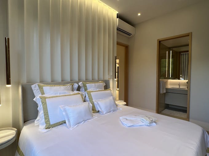 enchante master bedroom