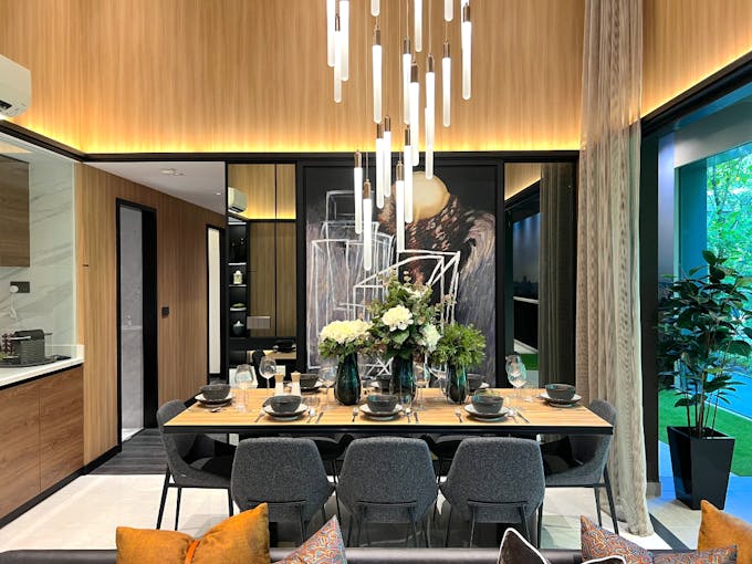blossoms by the park 4 bedroom dining area