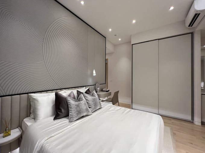 enchante dual key master bedroom