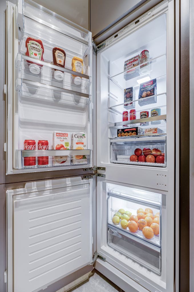 piccadilly grand 2 bedroom integrated fridge