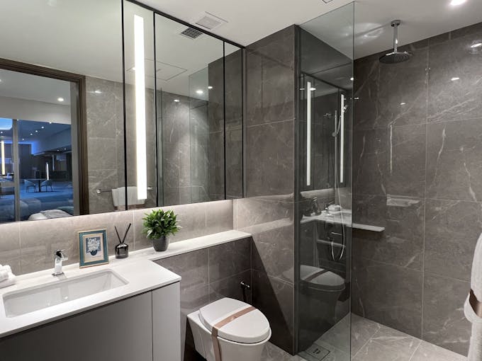grand dunman 2 bedroom study master bathroom