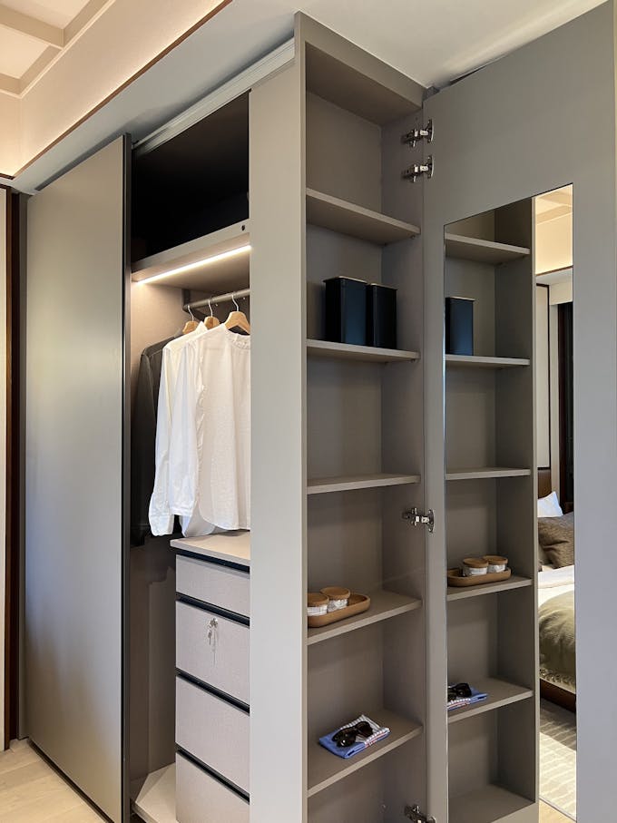 the reserve residences master bedroom side dresser