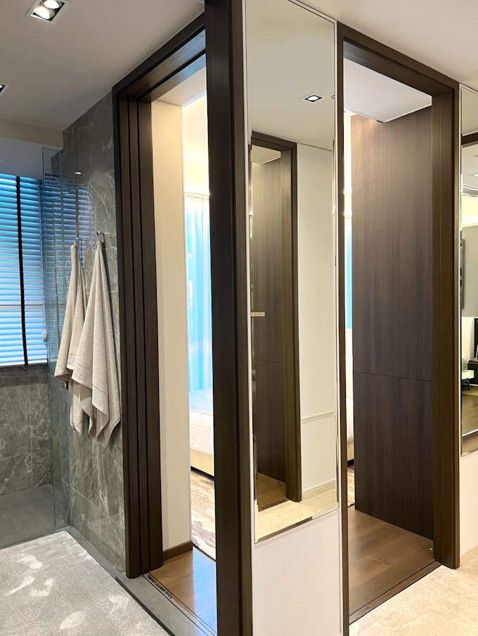 tembusu grand 4 bedroom jack and jill bathroom