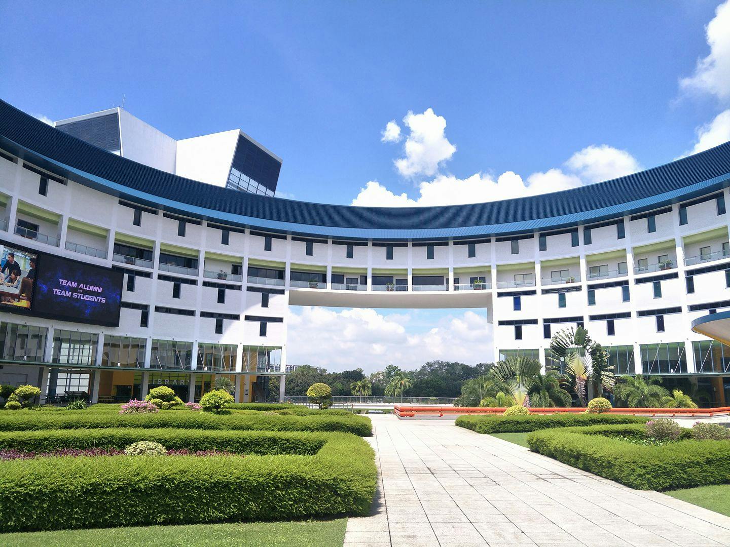Temasek Polytechnic Campus Building 
