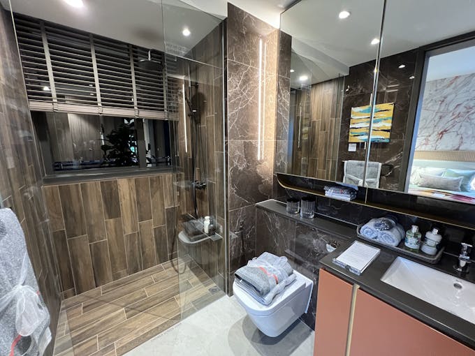 amo residence 4 bedroom master bathroom