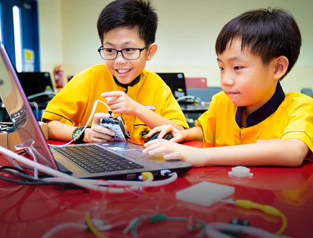 Students practising digital skills at North VIsta Primary School