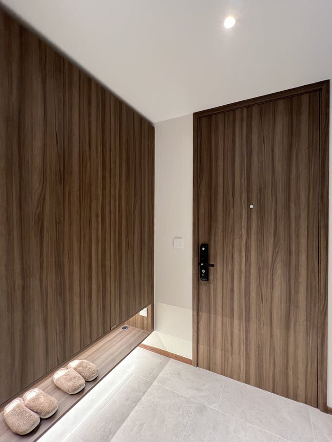 lentor modern 3 bedroom unit corridor