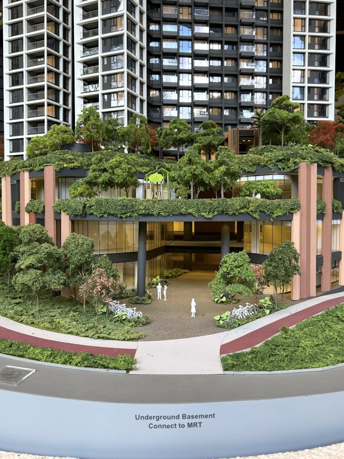 the reserve residences link to mrt