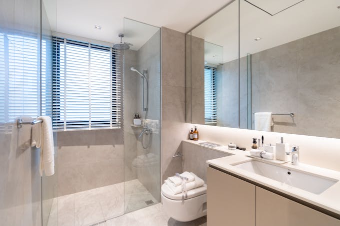 tenet ec 4 bedroom master bathroom