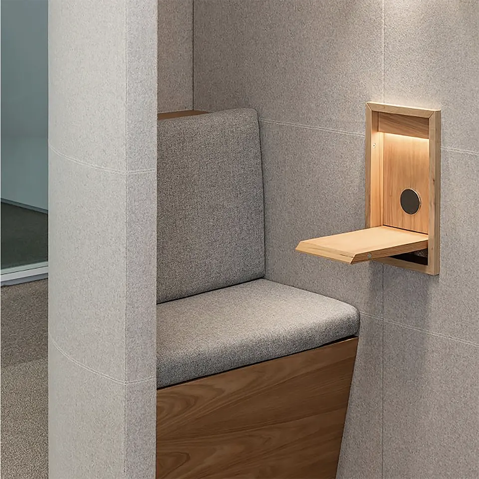 Fauteuil, assise intégrée  