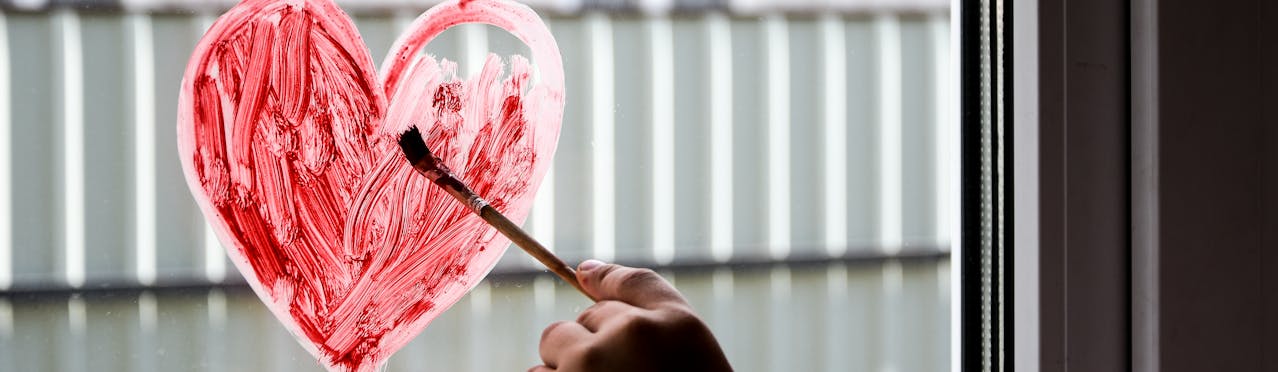 cuore disegnato sul vetro cuore disegnato sul vetro