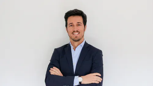 axa partners españa incorpora a víctor alcázar como sales manager de motor axa partners españa incorpora a víctor alcázar como sales manager de motor