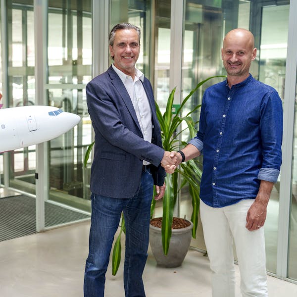 une solution co-développée autour du client une solution co-développée autour du client