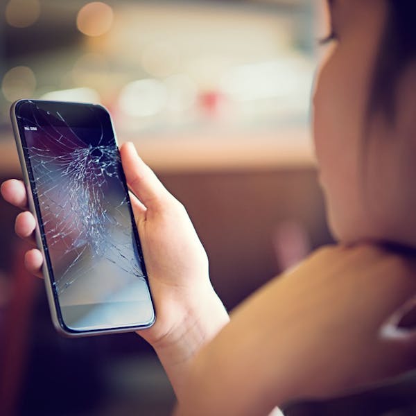 phone with broken screen