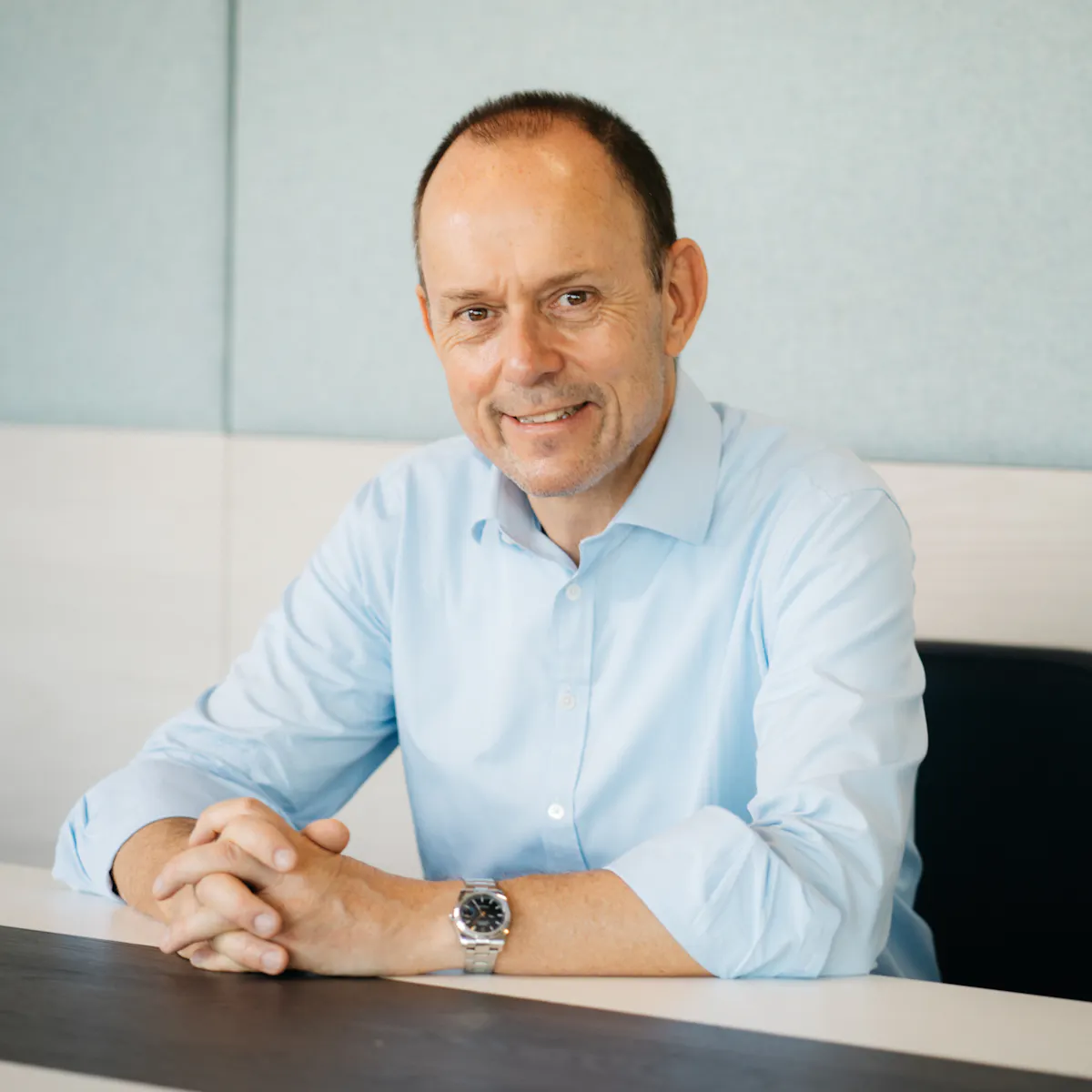 jef van in to combine the roles of ceo of axa next and ceo of axa partners