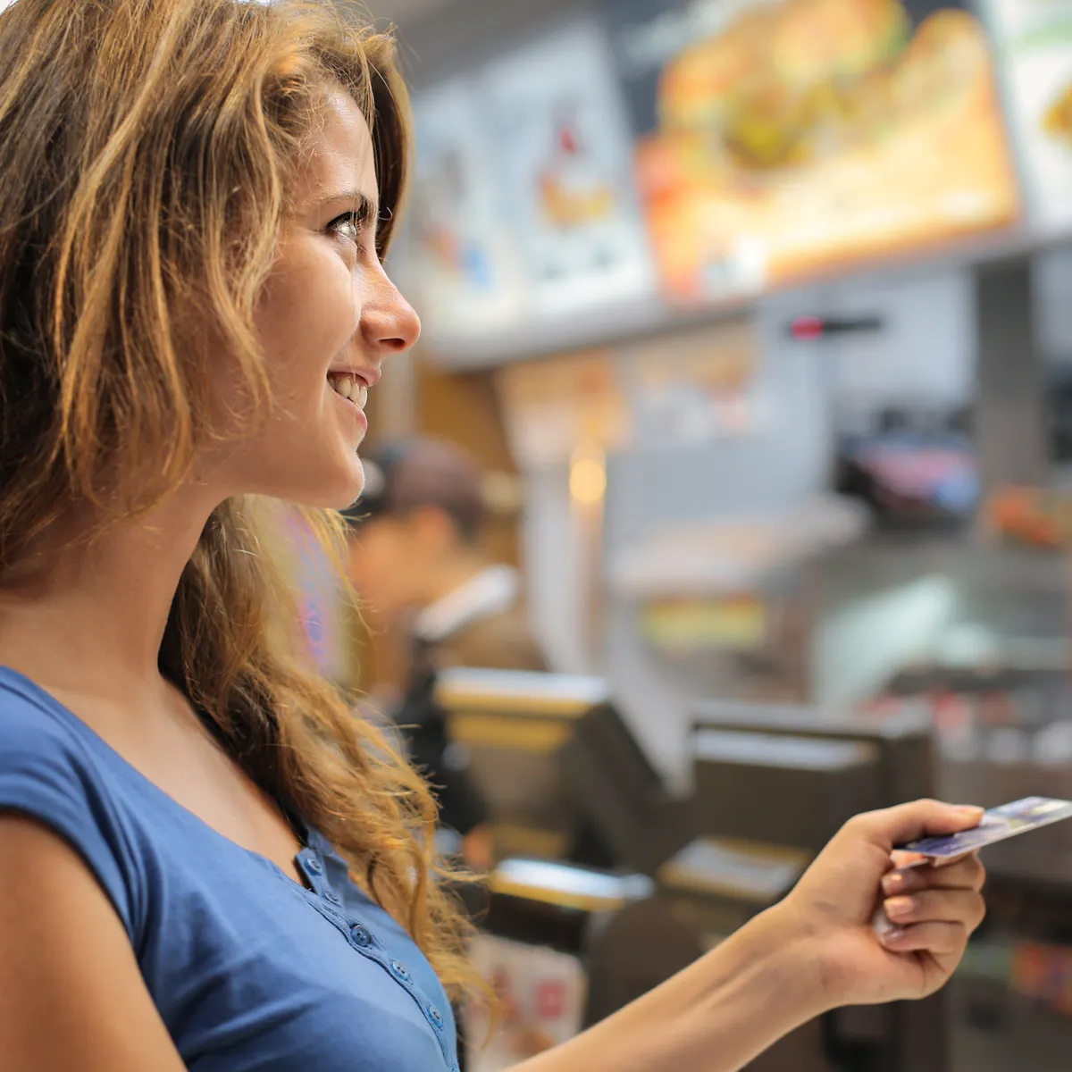 how keytrade bank generates extra value with its credit cards