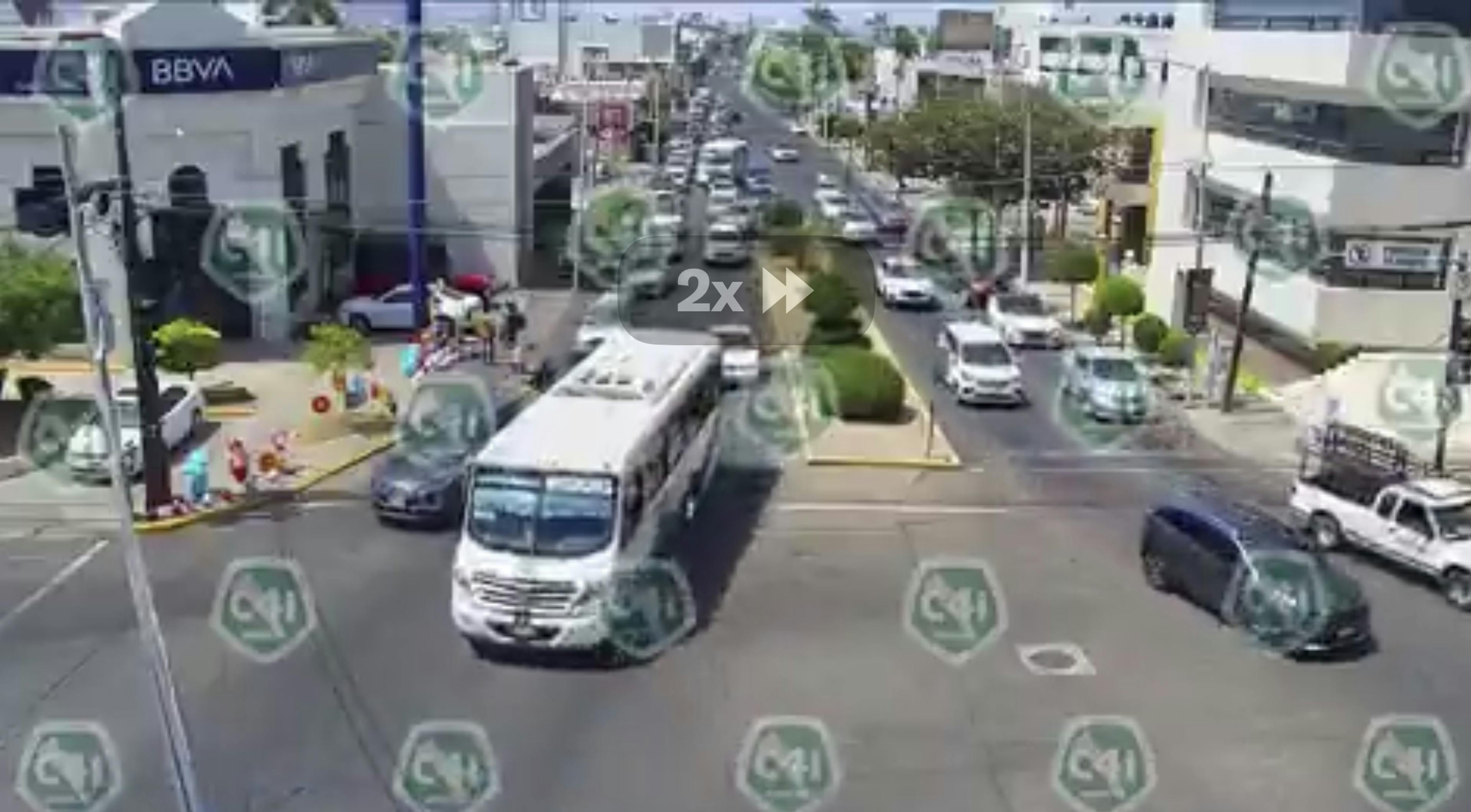 Foto del monitoreo del c4i en el entronque de Obregón y Ciudades Hermanas en Culiacán. Foto Especial.
