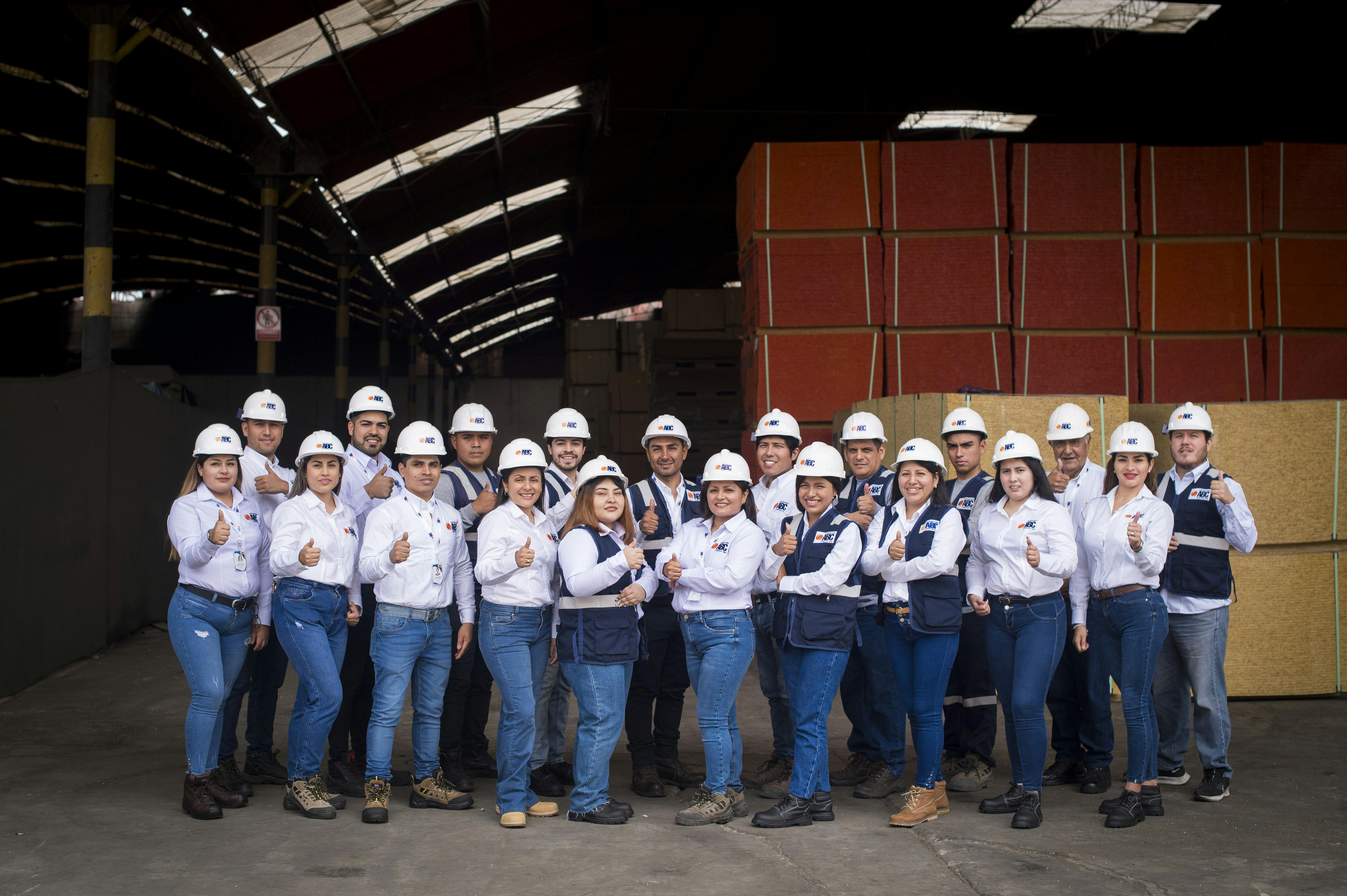 Crece interés y presencia de mujeres en carreras de logística