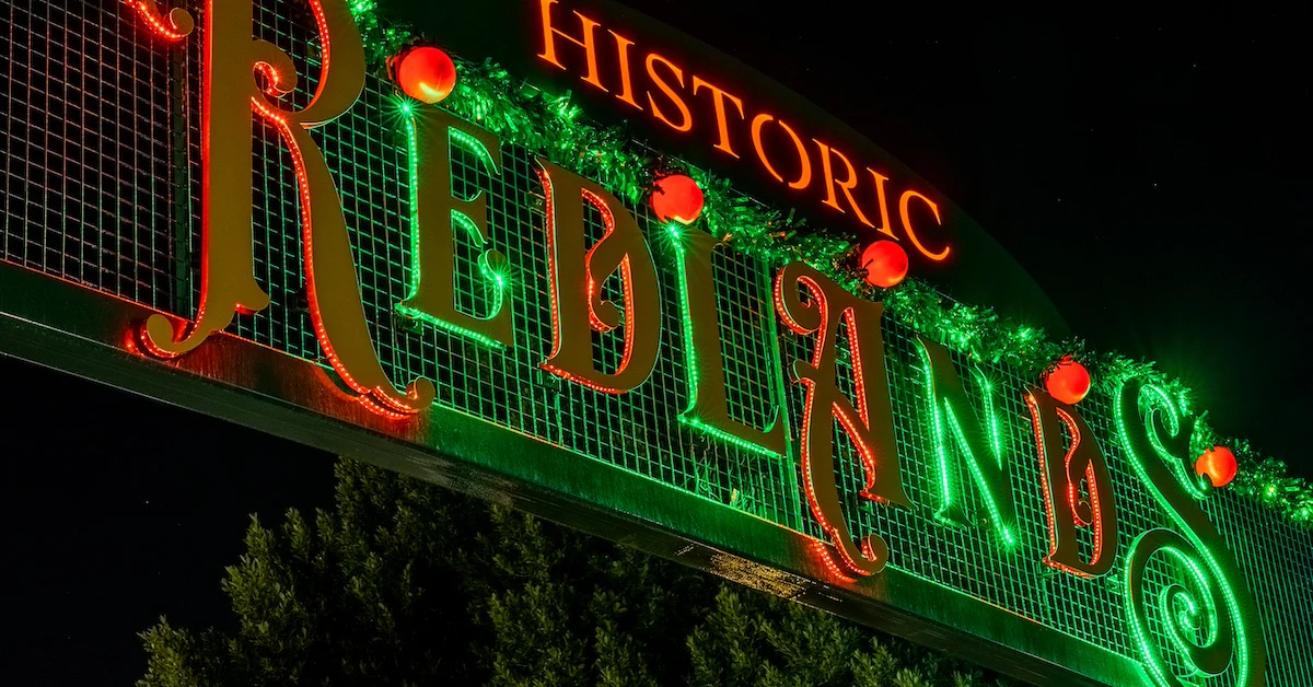 Redlands Sign Redlands Holiday Guide