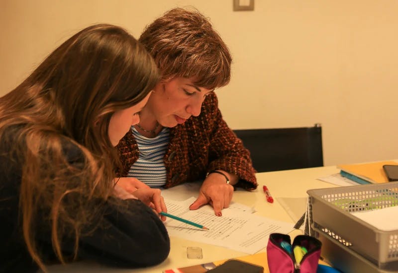 Laura en una tutoría