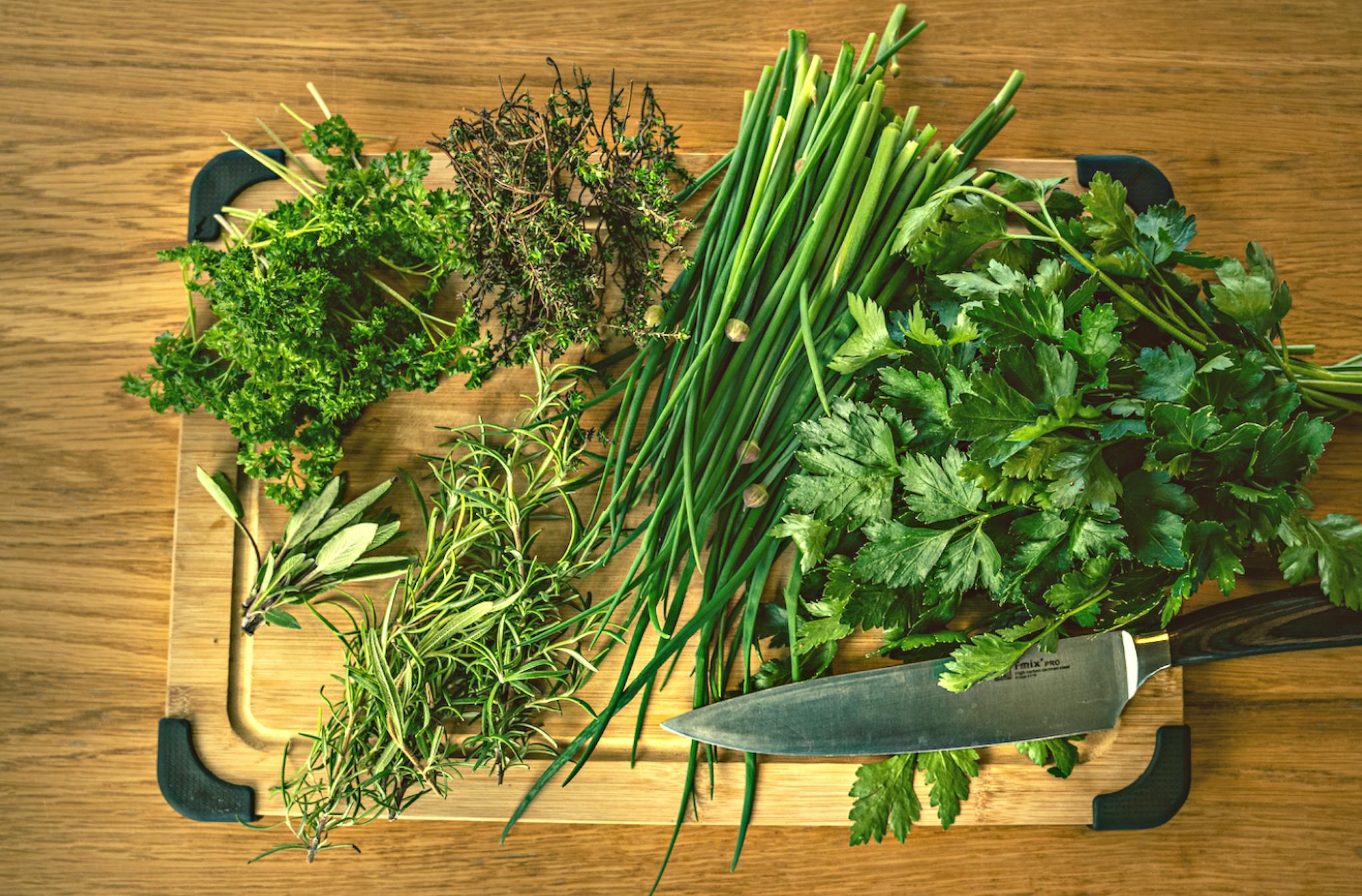 Cuisiner ses fines herbes