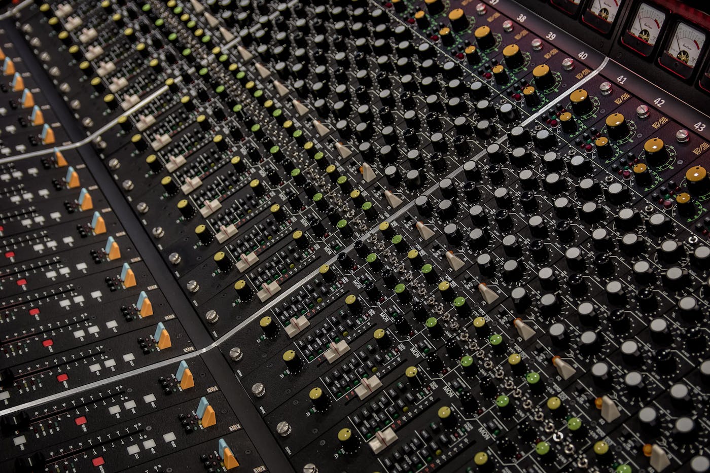 How to Automatically EQ Audio for Pro Sound