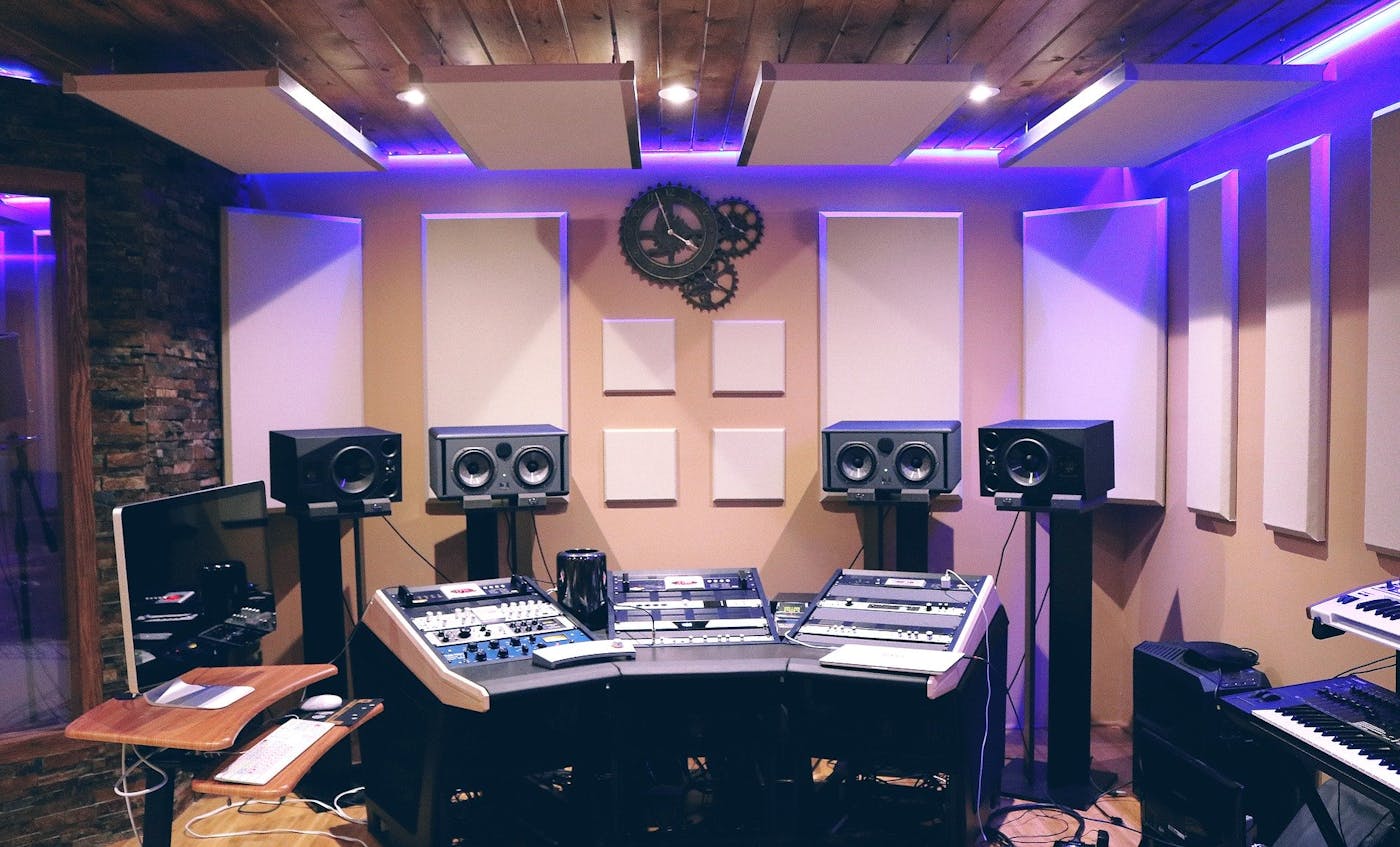 How your Room Affects the Sound of a Home Recording, and how to Stop it