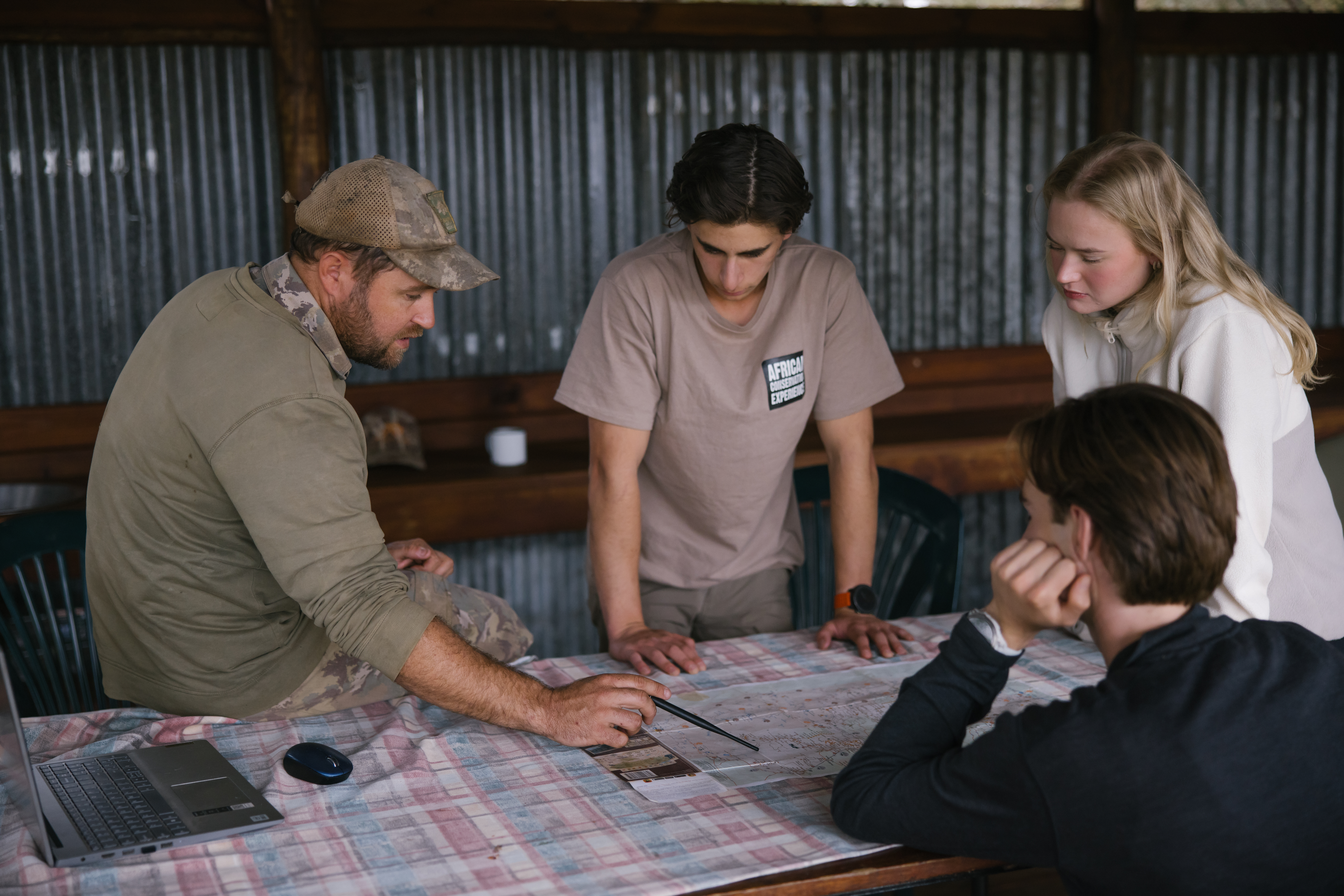 CGCS Diploma: guide teaching volunteers about the ecosystem