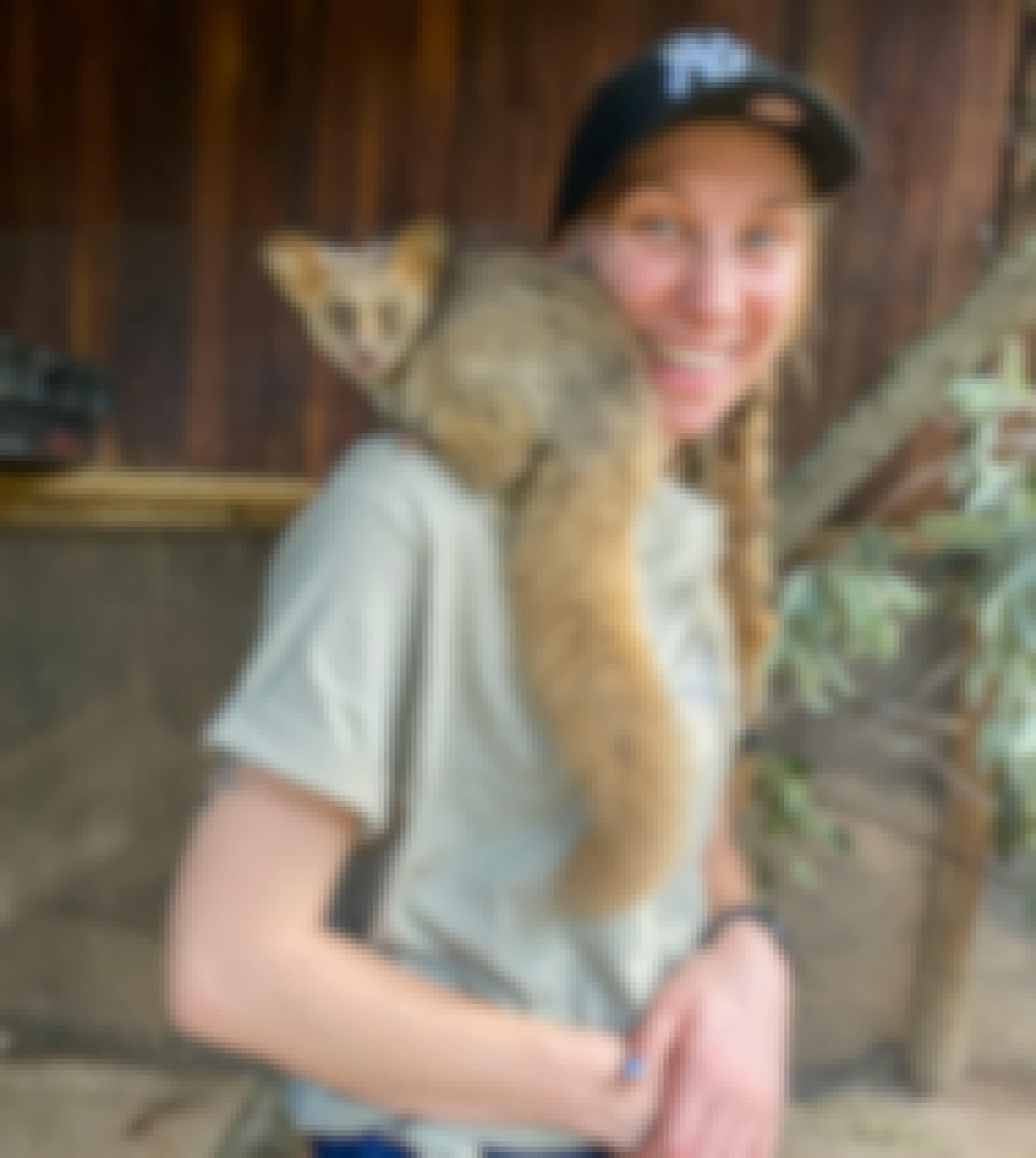 Savannah de Mare: bushbaby on the shoulder