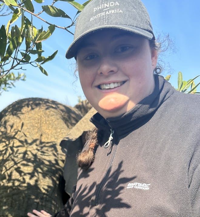 Laoise Corkery: female volunteer
