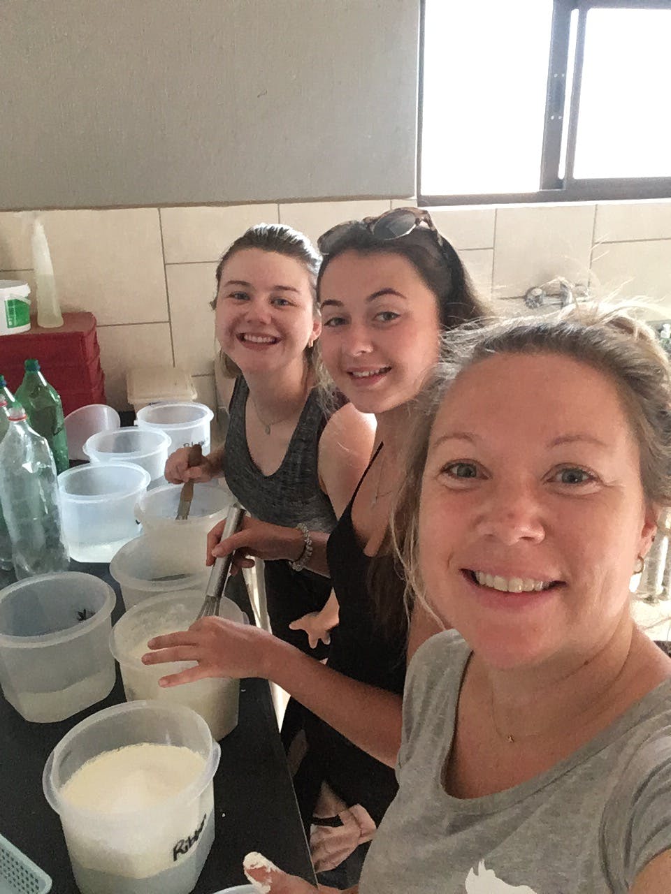 Maartje van Vlerken: preparing formula for rhinos