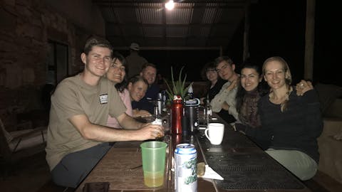 Nina Kubicek: group posing