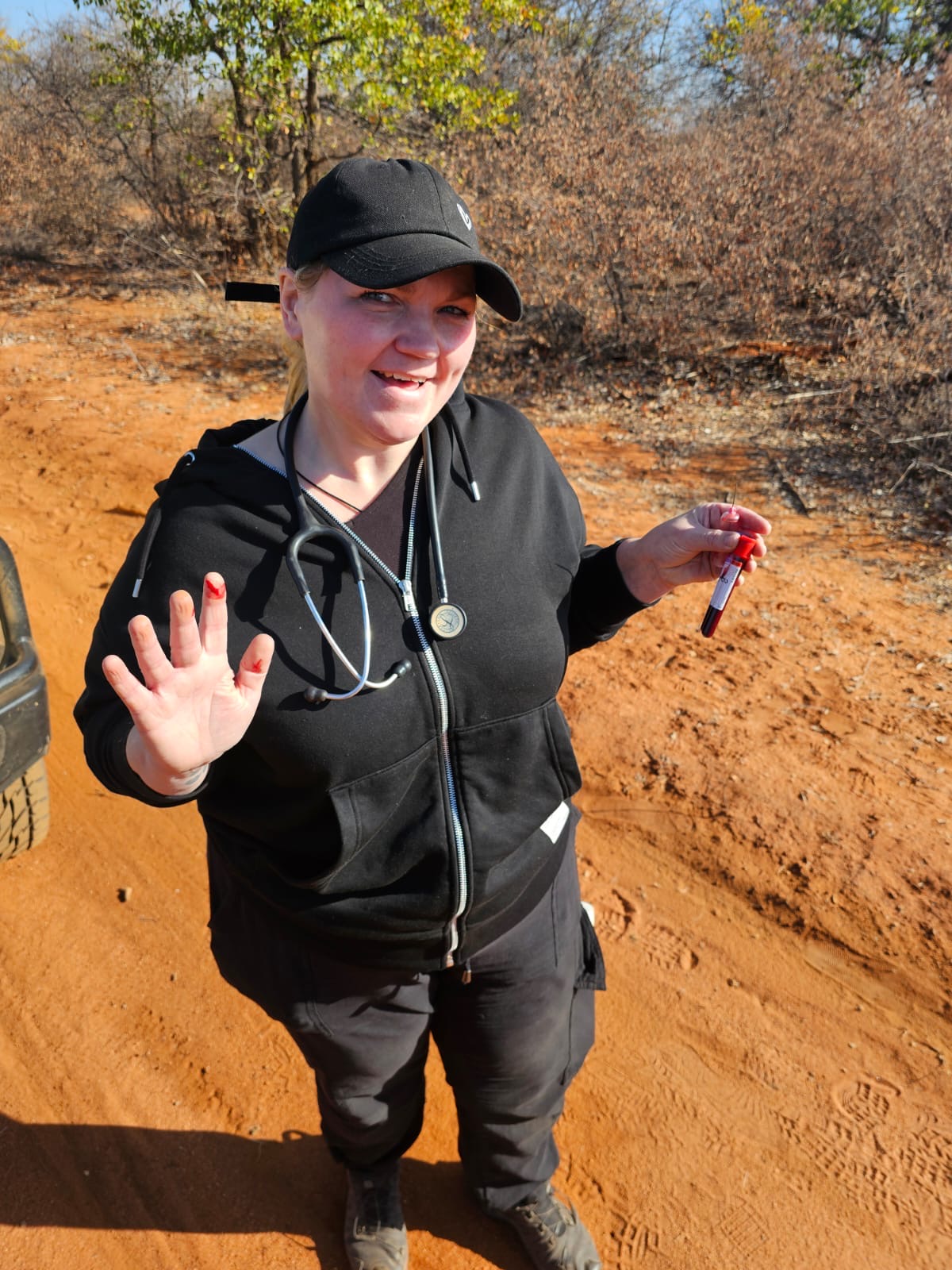 Martina Sandren: A volunteer posing with a blood sample