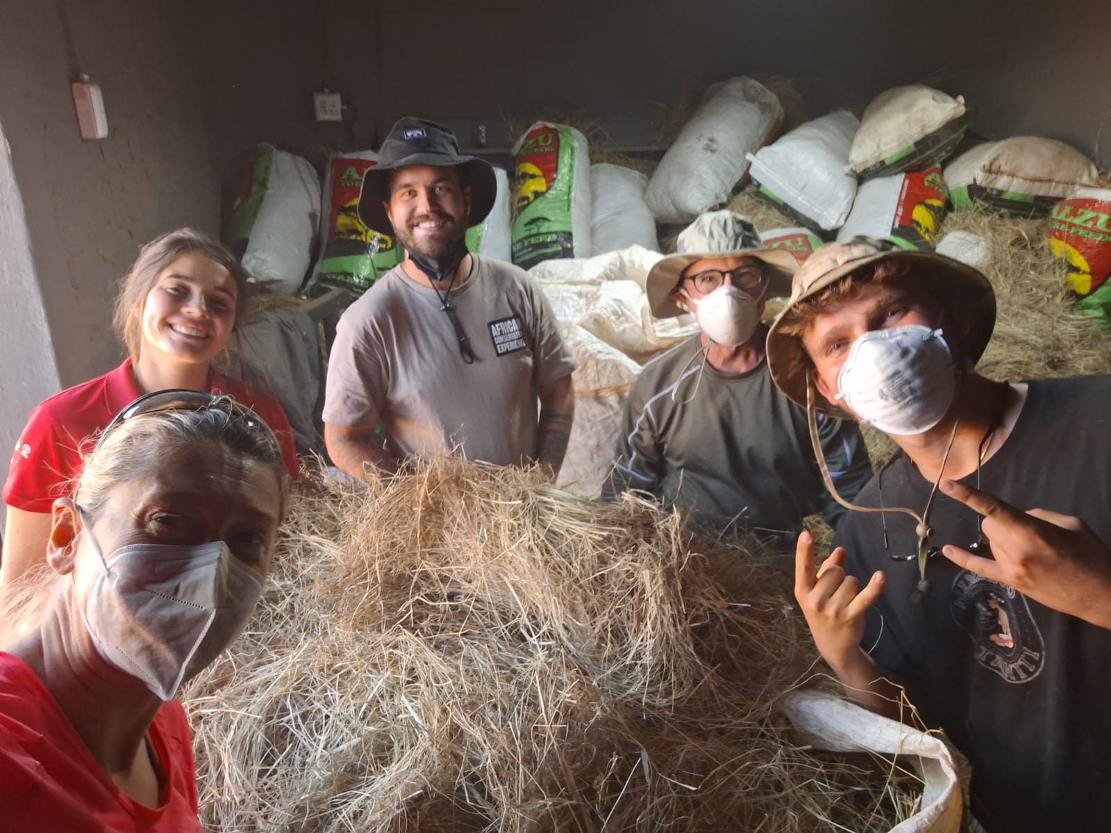 Sam Duggan: Golola volunteer group posing 