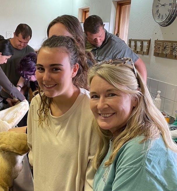 Kathy and Katie Best: Volunteers at the Shimongwe Wildlife Veterinary Expedition