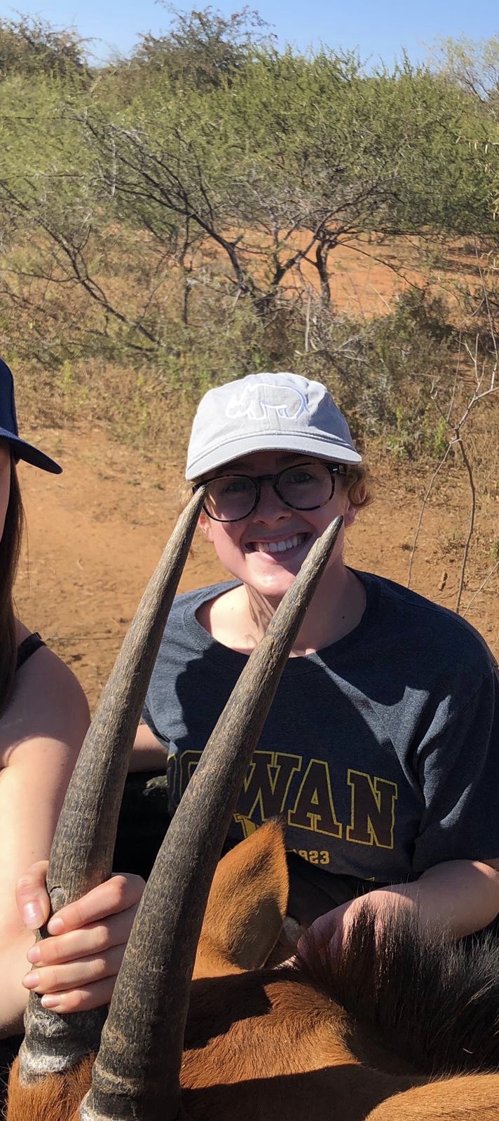 Nicolette Madonna: posing