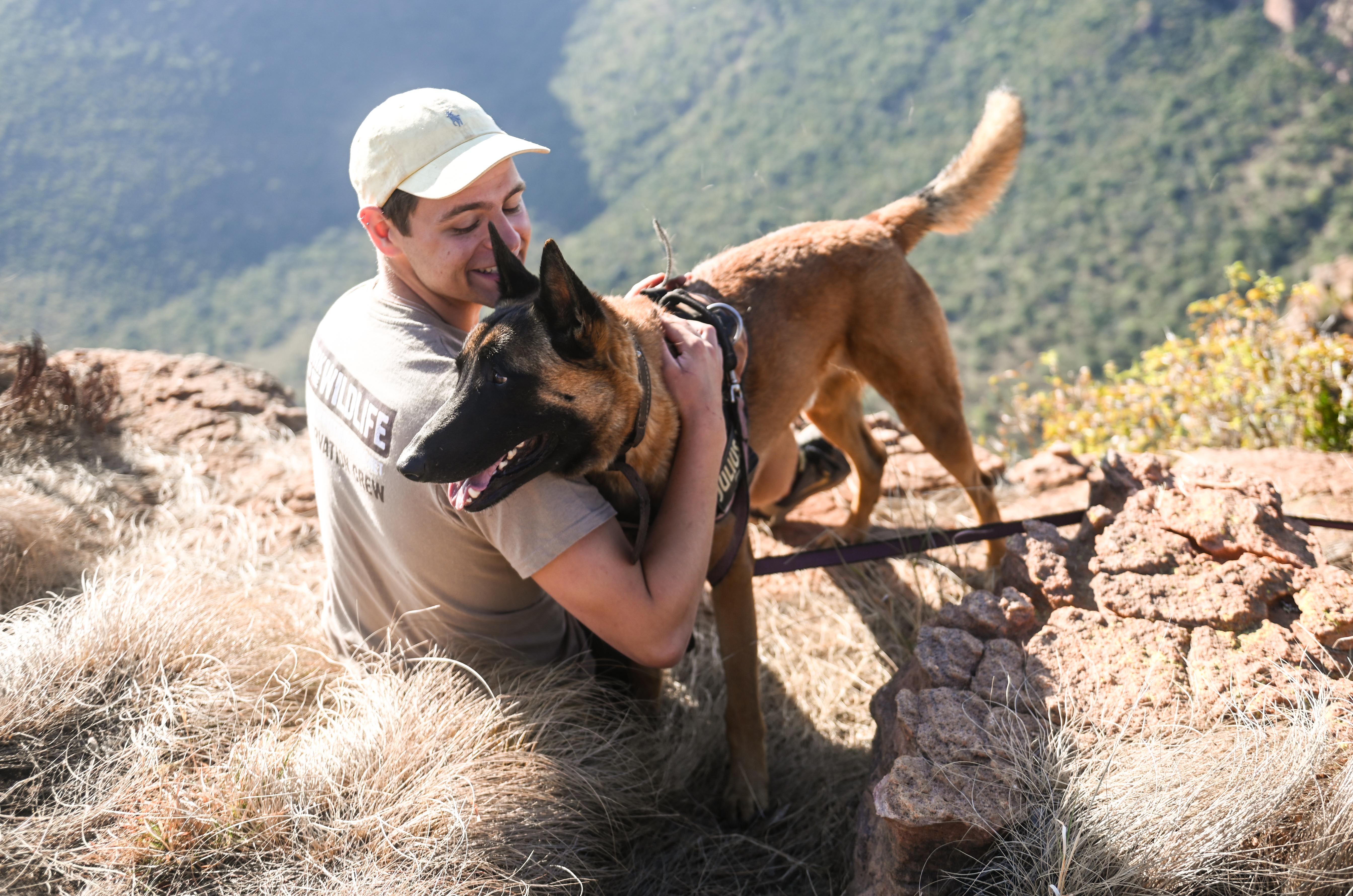 Gap year wildlife conservation - Gap year experiences - Volunteer relaxing