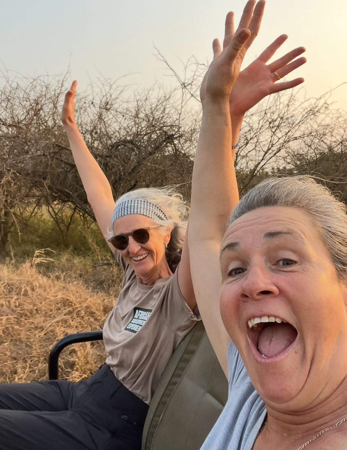 Di Roderick and Sam Hemmingway - Selfie smiling in the wild