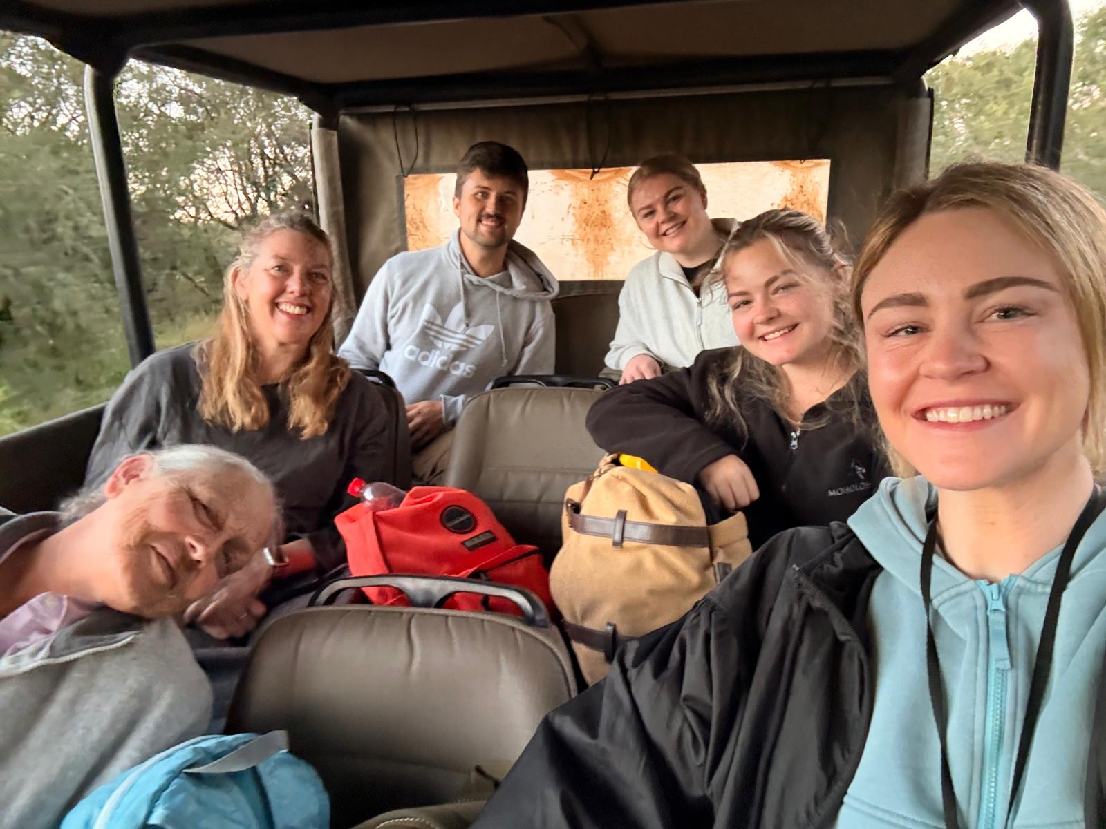 Katie Murray: Group photo of volunteers in a vehicle