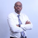 Dr. Davis Musinguzi, Diretor Administrativo, The Medical Concierge Group