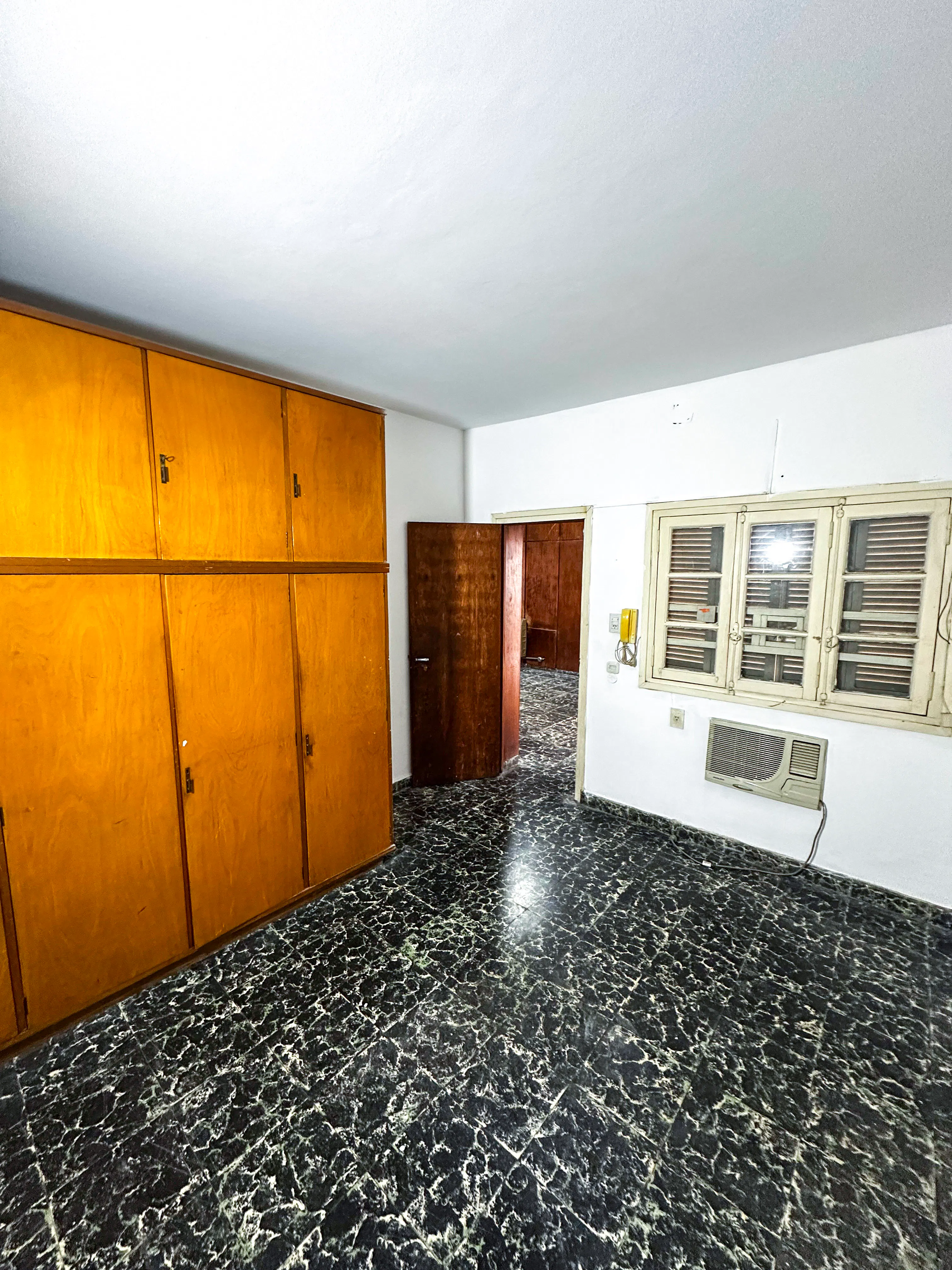 Casa Interna de 2 Dormitorios con Patio – Zuviría 6256