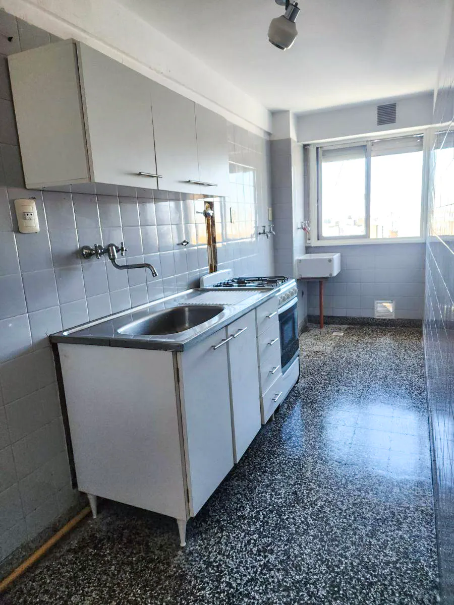 Departamento de 2 Dormitorios con Balcón – Mendoza 3800 (Echesortu)