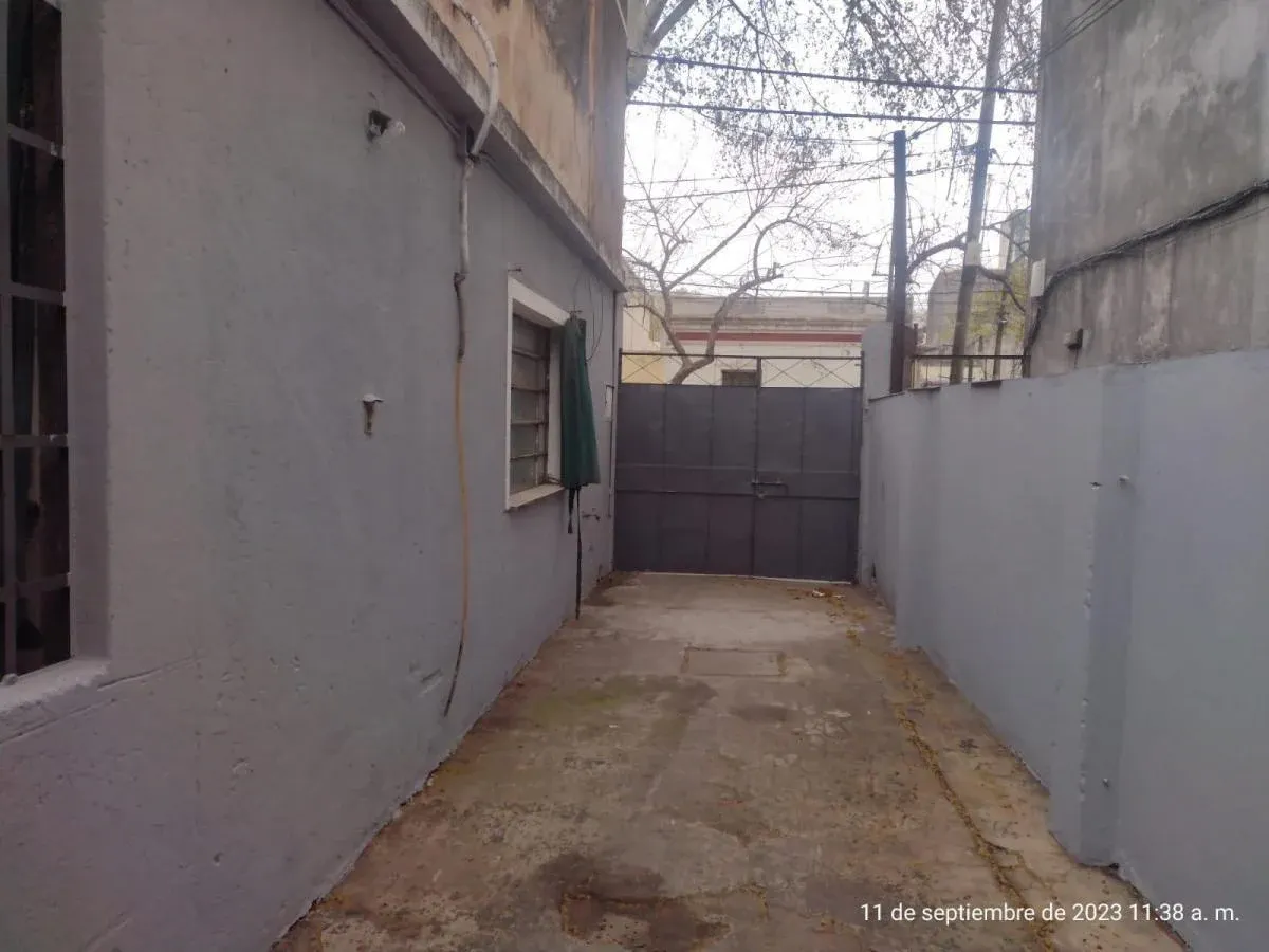 Terreno con Galpón y Potencial de Edificación – Maipú 3200