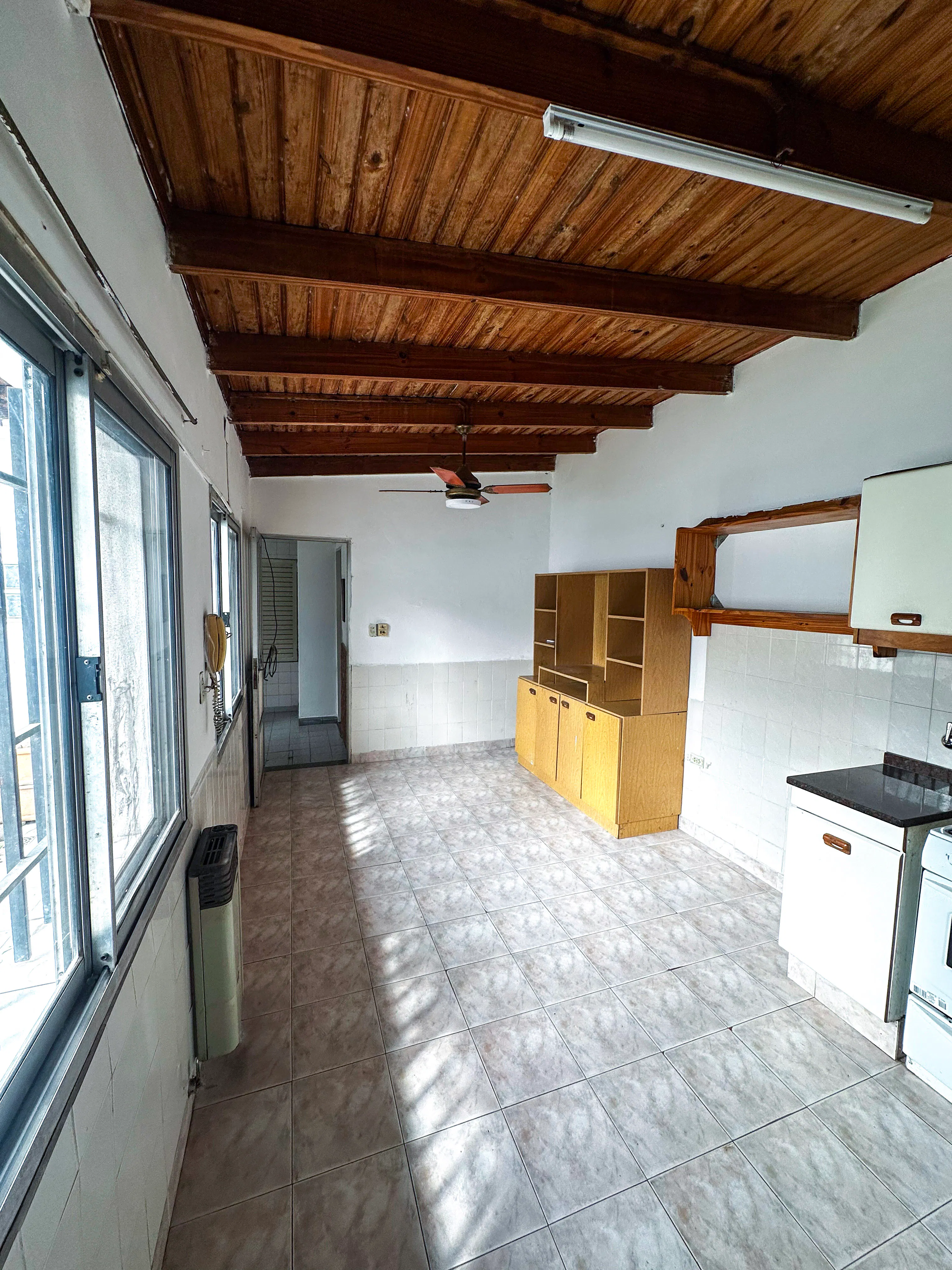 Casa Interna de 2 Dormitorios con Patio – Zuviría 6256