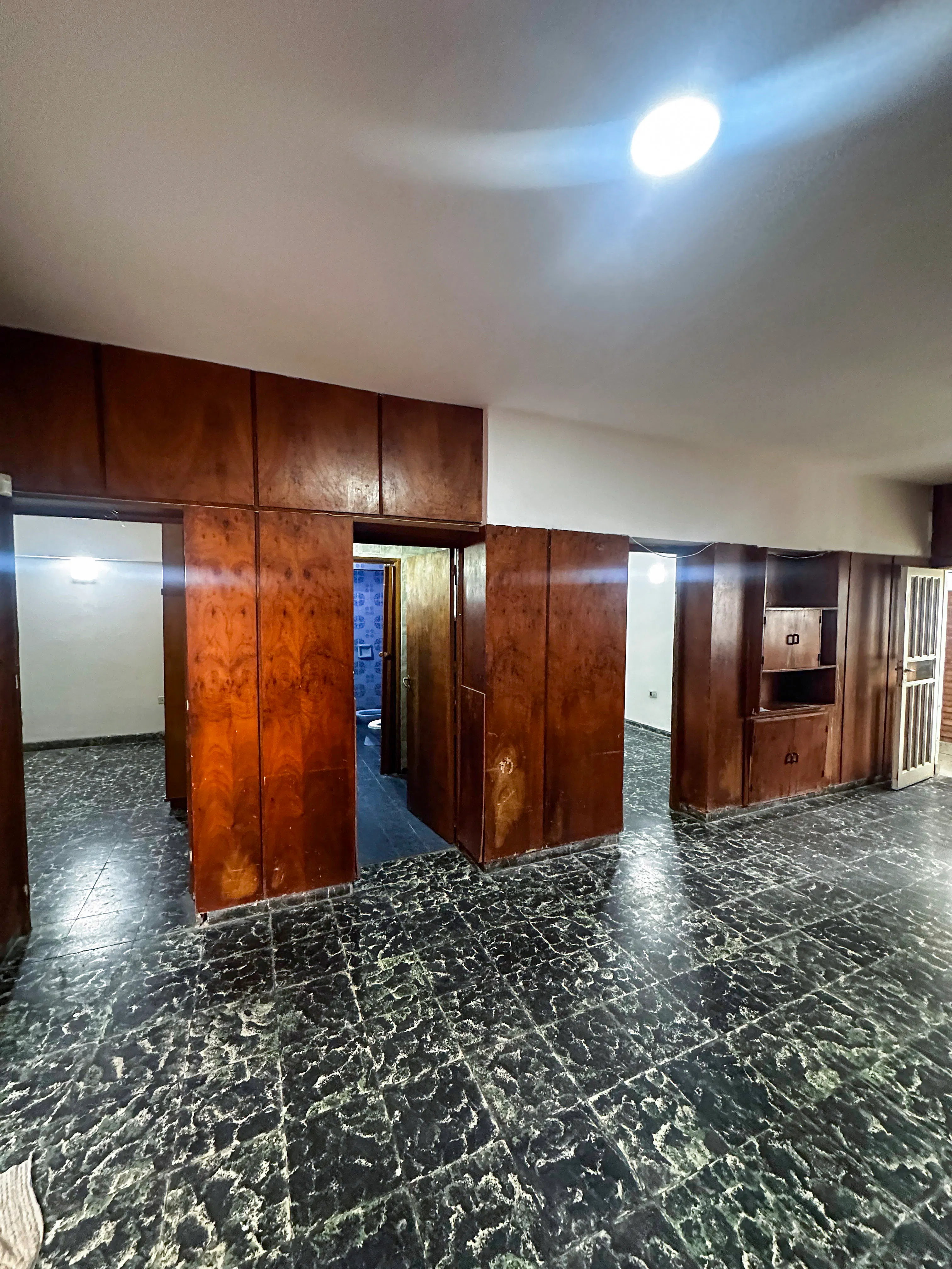 Casa Interna de 2 Dormitorios con Patio – Zuviría 6256