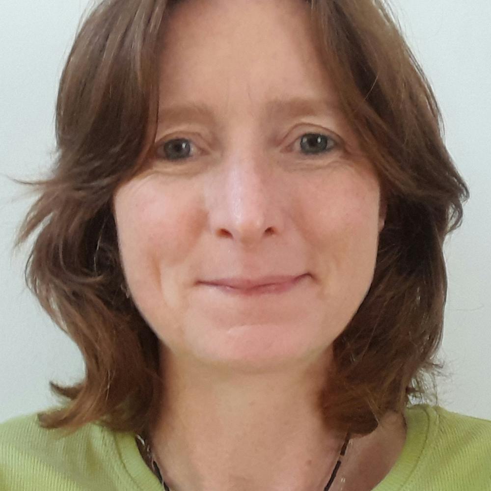 Senior Ecologist Clair Thackray