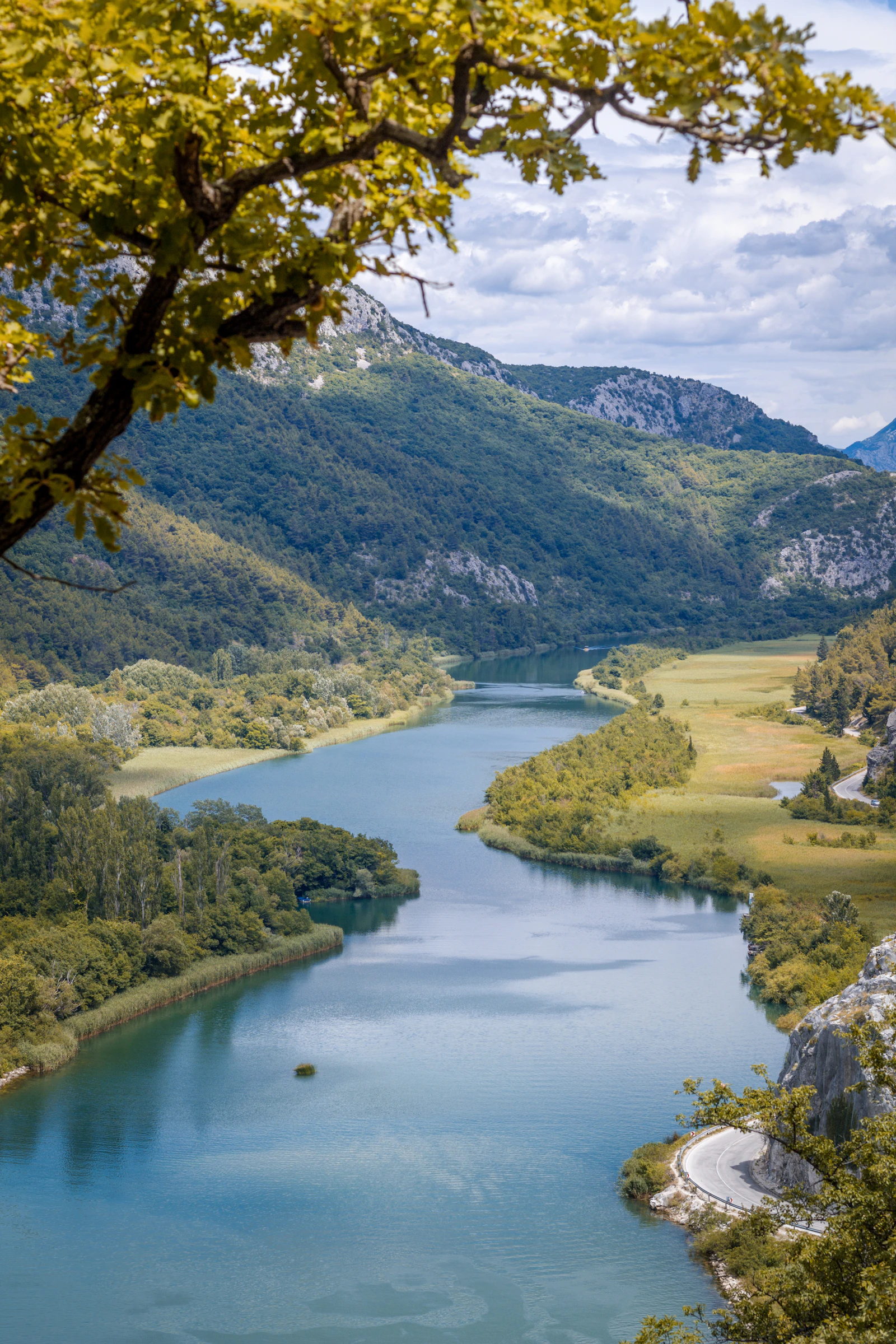 Try Cetina River Rafting
