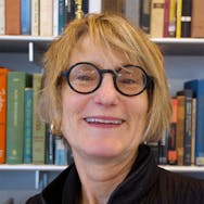 Catherine Cramer headshot photo